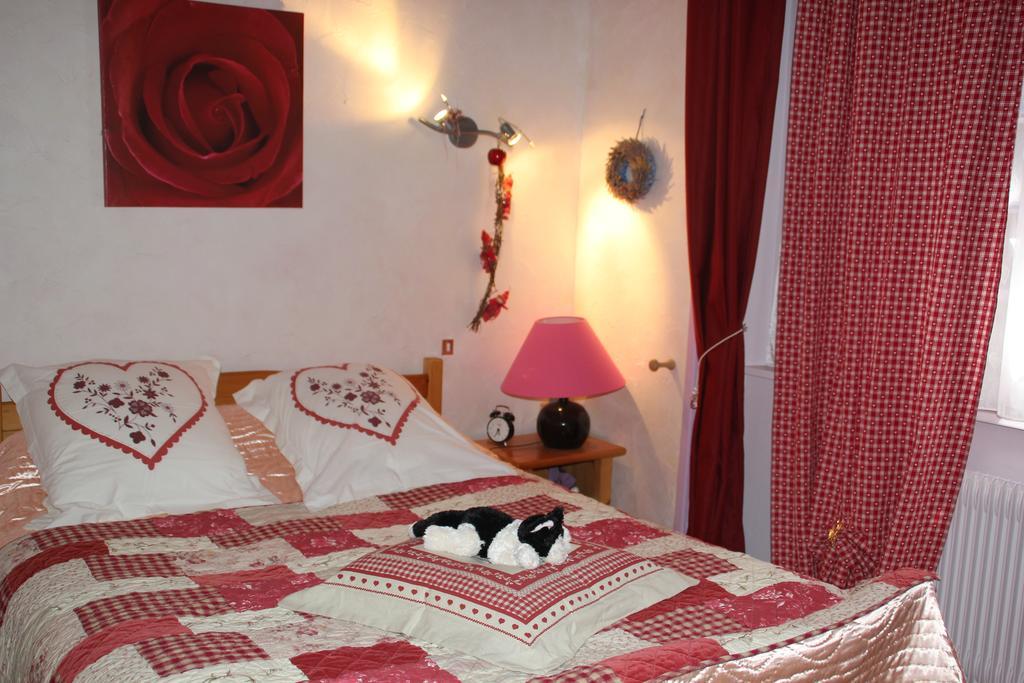 La Maison Des Chats Saint-Mary-le-Plain Eksteriør billede